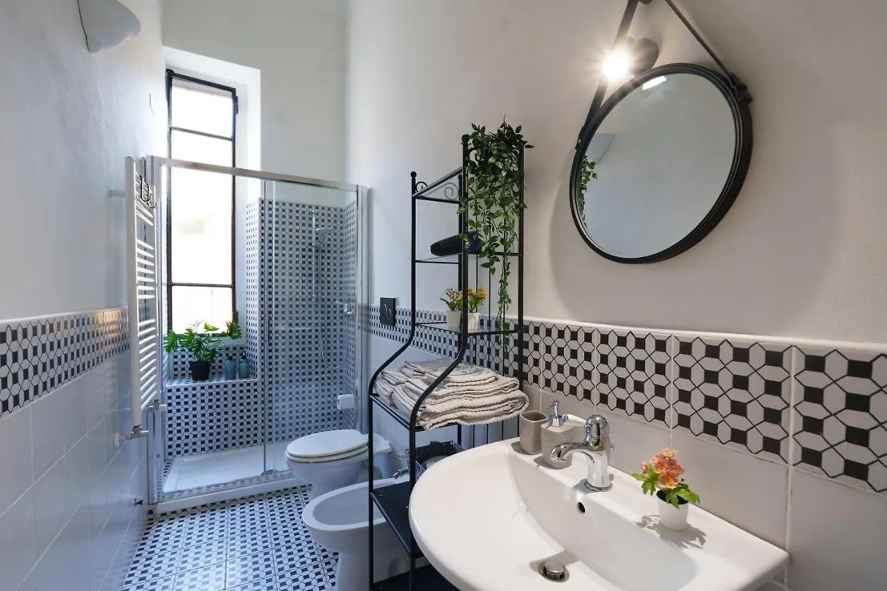 Duomo15Min-Cenisiom5 - The Courtyard Loft Apartment Milano Italia
